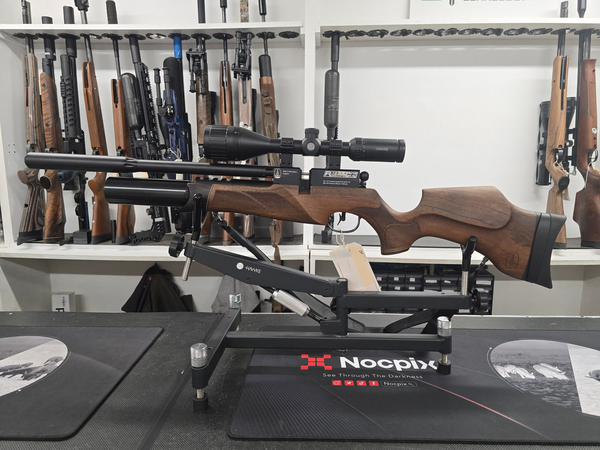 Second Hand BSA R12 CLX bolt action Walnut .177