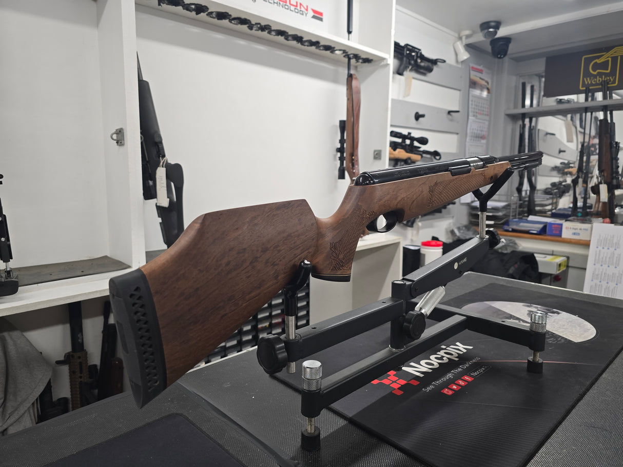 Second Hand Air Arms TX200HC Walnut .22