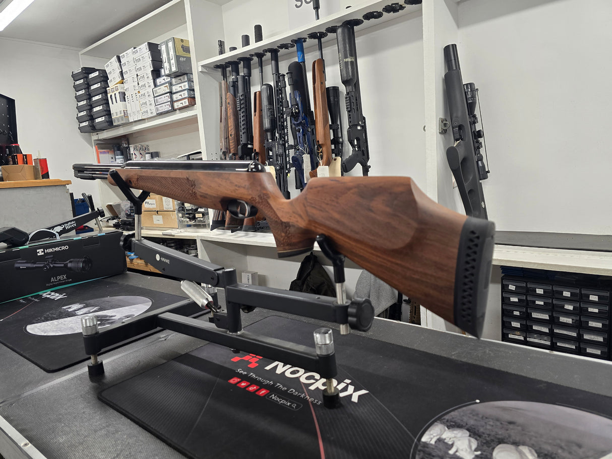 Second Hand Air Arms TX200HC Walnut .22